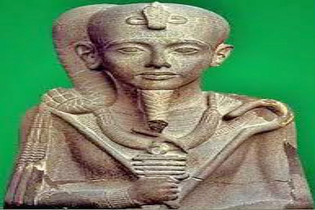 God Khonsu _Egypt